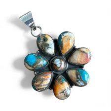 FLOWER Kingman Turquoise & Oyster Solid 925 Sterling Silver Pendant