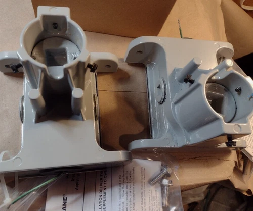 PETROLUX LIGHT ARM UNIVERSAL MOUNT RESISTS CORROSION 35° GRAY