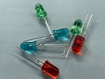 Slow Flashing Blinking LEDs CLEAR FOCUSED  Flash 5mm LED Red Blue Green *QTY100*
