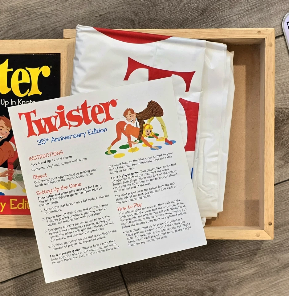 Twister 35th Anniversary Edition Wooden Box Hasbro Nostalgia Series *Complete* - Image 4 of 4