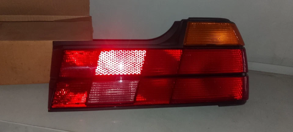 FARO FANALE POSTERIORE DX DESTRO NUOVO ULO Per BMW SERIE 7 E32 - Immagine 2 di 4