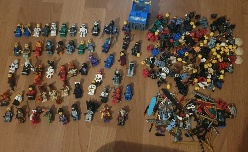 LEGO Minifiguren Sammlung Konvolut Zubehör Nadakhan Ninjago Figuren Batman Uvm.. - Bild 1 von 4