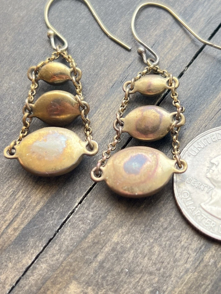 Brincos de gota de pedra Brighton 3 estilo modernista verde e marrom tom dourado - Imagem 2 de 4