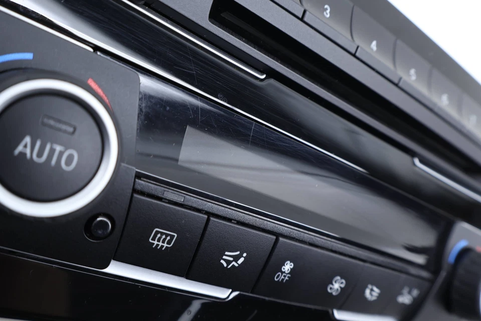 BMW 435I 2014-2016 - Climatizador de CA / Radio / Unidad estéreo 6832881 Foto 3 de 4