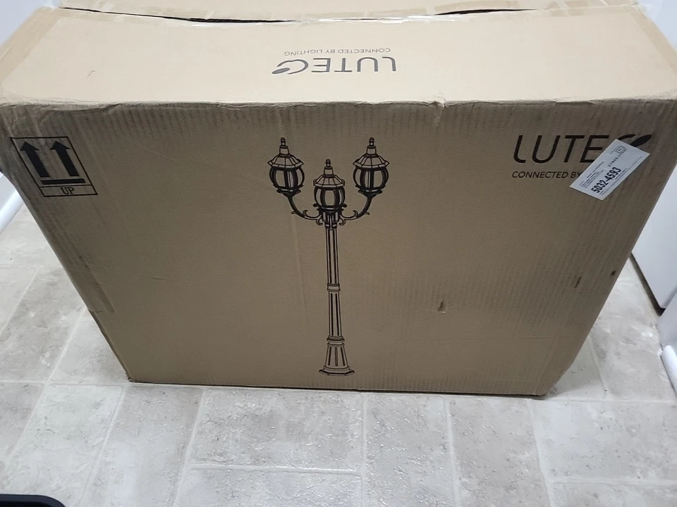 Luz de poste exterior blanca de 3 cabezales LUTEC Foto 2 de 3