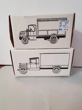 Vintage ERTL Diecast 1926 MACK JC Penny 1931 Hawkeye Vacuum oil TRUCK banks 33