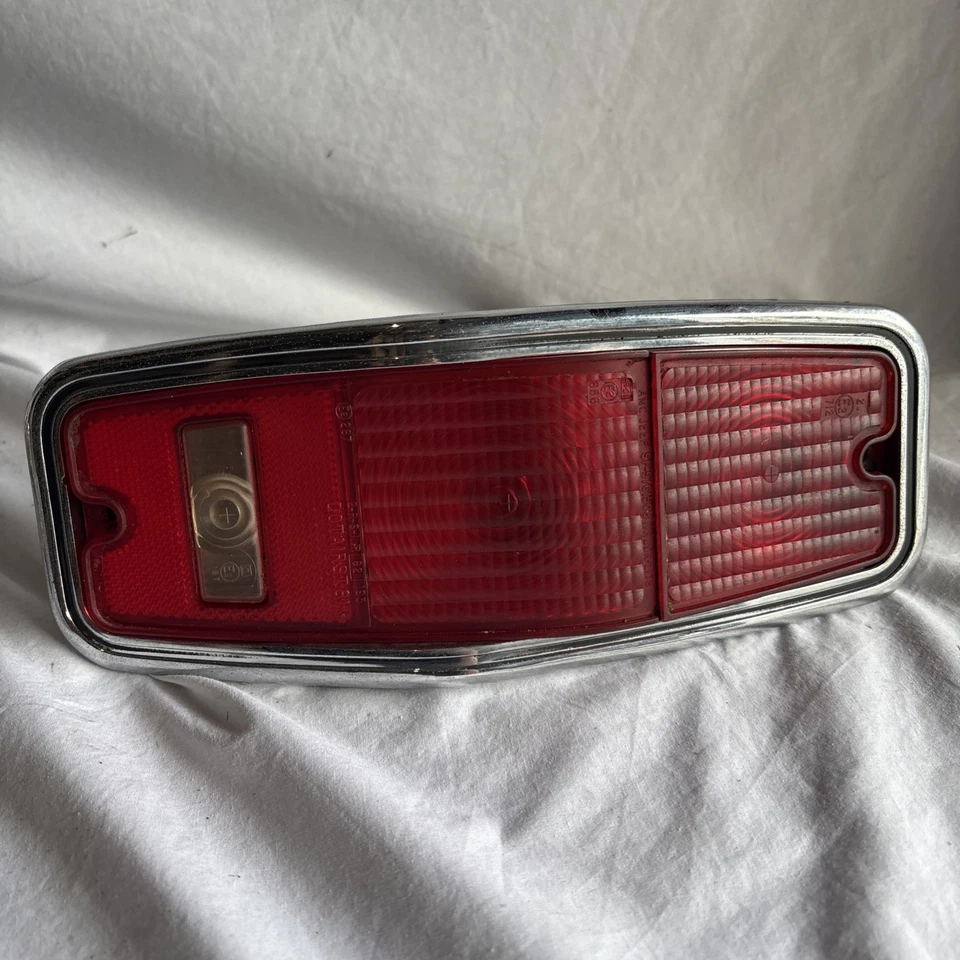 Juego de luces traseras izquierda y derecha Jeep Grand Wagoneer 1984 1991 OEM Foto 3 de 4