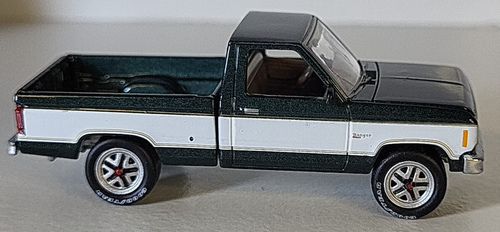 Johnny Lightning 1/64 Diecast 1983 Ford Ranger XL Classic Gold Collection