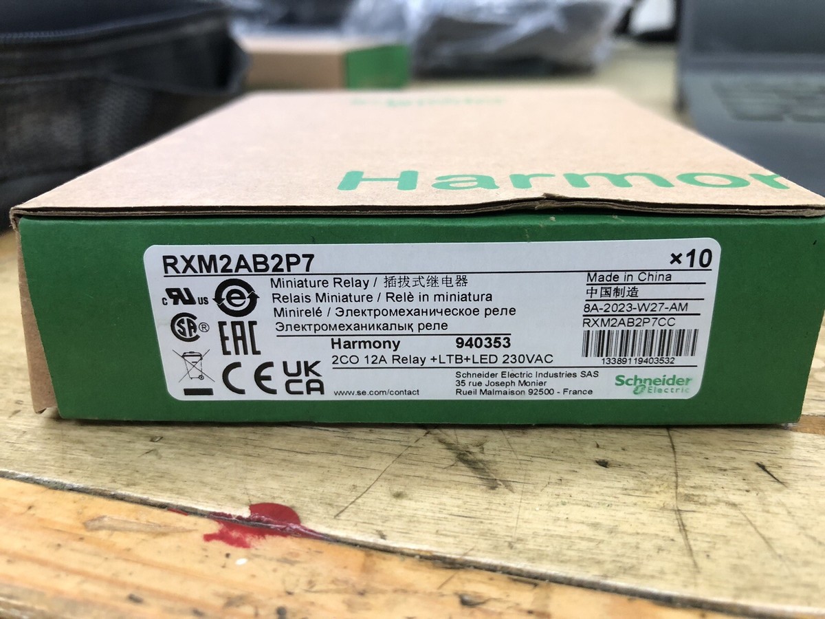 Schneider RXM2AB2P7 230 VAC Relay (Box Of 10) | eBay