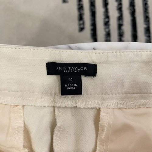 Pantaloni a polsino Ann Taylor Factory cachi taglia 10 inserto 25"" difettoso - Foto 2 di 9