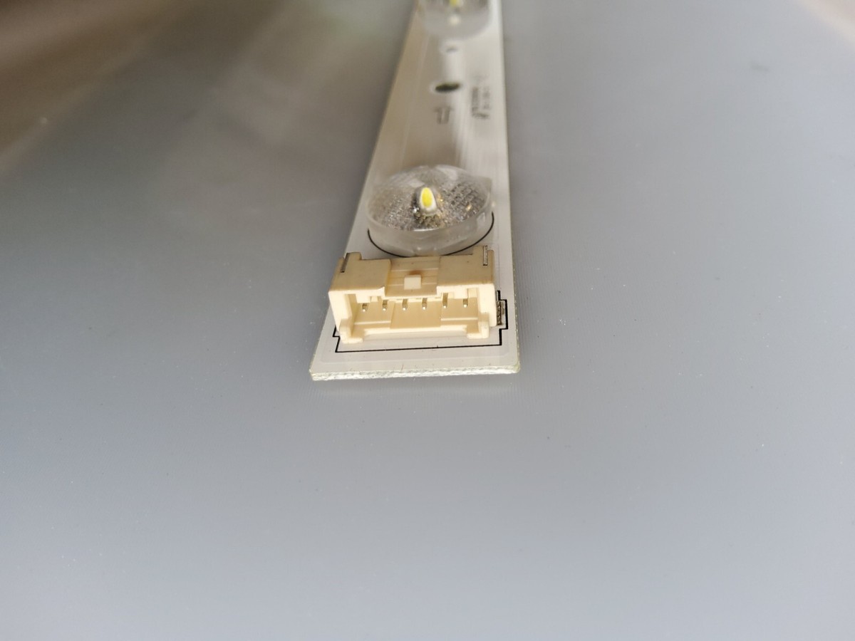 932087_6 932087_6
