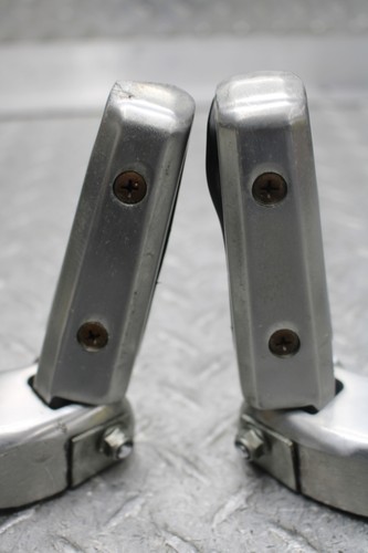 1983 Suzuki GS1100ES RIGHT LEFT REAR SET W/ FOOT PEGS - Picture 8 of 12