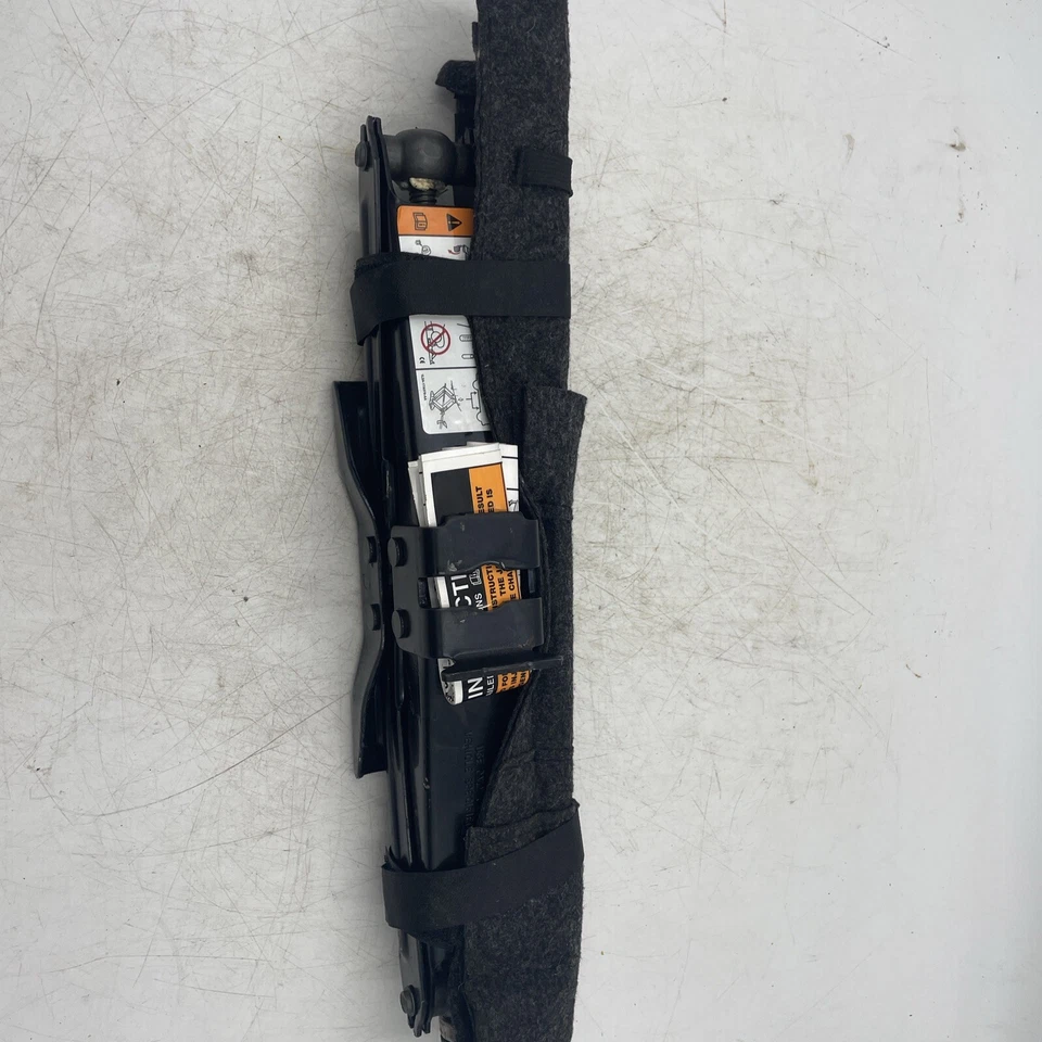 2003 - 2005 Ford Explorer Mercury Mountaineer   Tire Jack Tool Kit OEM Foto 2 de 4