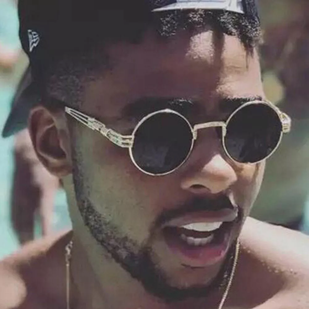 Round sunglasses on sale