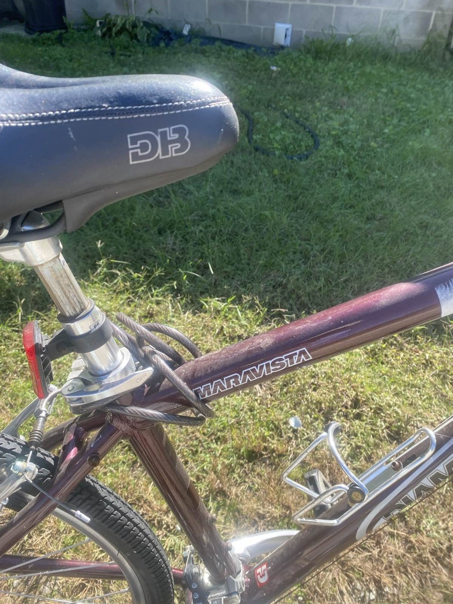 Diamondback Maravista Hybrid Bike 26