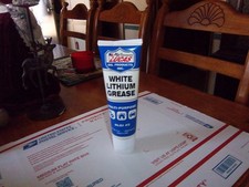 Lucas Oil 10533 White Lithium Grease - 8 oz. Squeeze Tube  2
