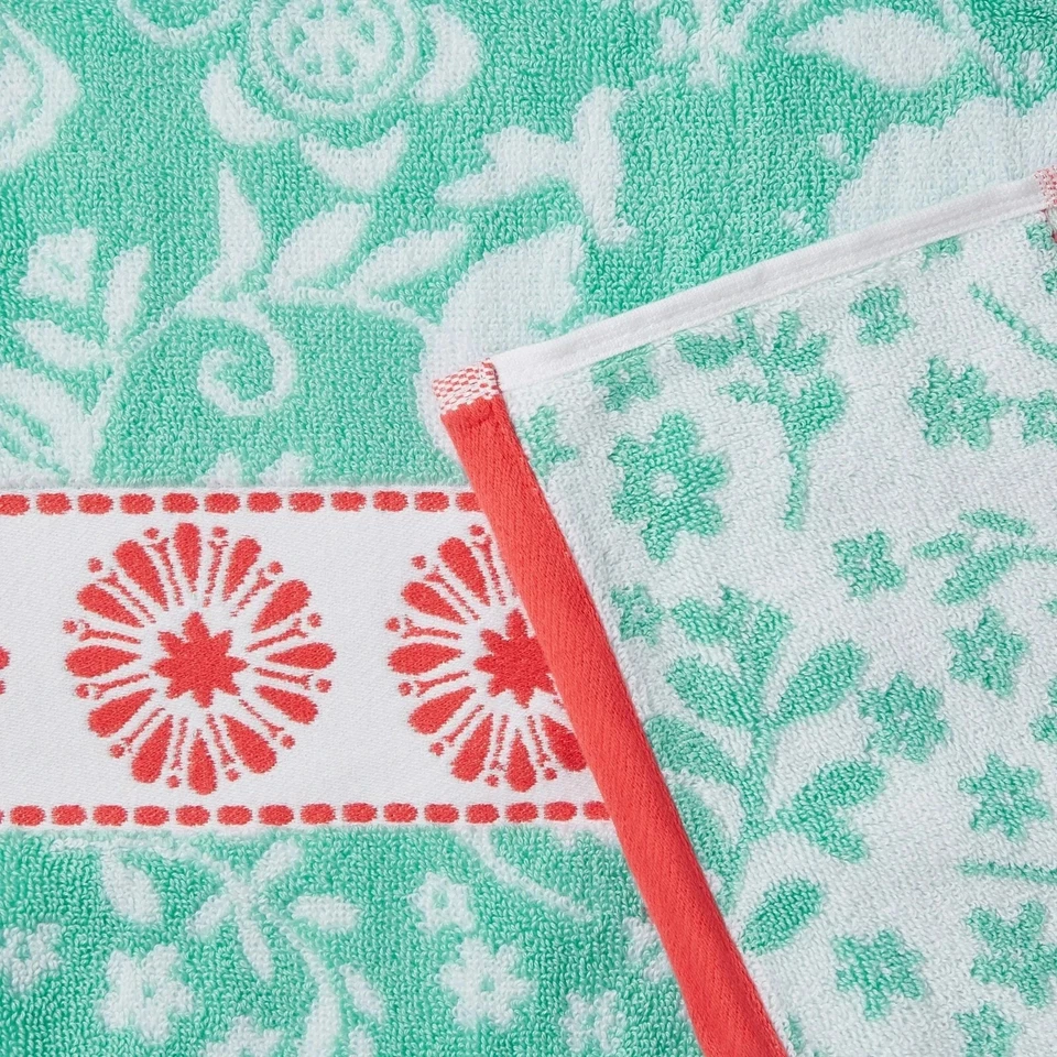 Juego de toallas de baño Mazie de cuatro piezas Pioneer Woman coral y como nuevas 27 X 52 Foto 4 de 4