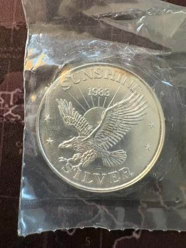 1983 Sunshine Mining Silver Uncirculated Coin 1oz .999 Silver In Original Sleeve