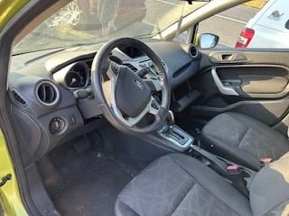 Capucha para 11-13 Fiesta 218323 Foto 3 de 4