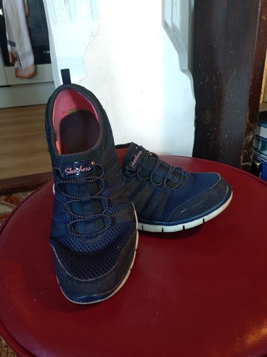 Women's Skechers Navy and Pink Memory Foam Slip On Trainers Size UK 7