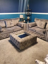 SOFA SET  - EXCELLENT CONDITION
