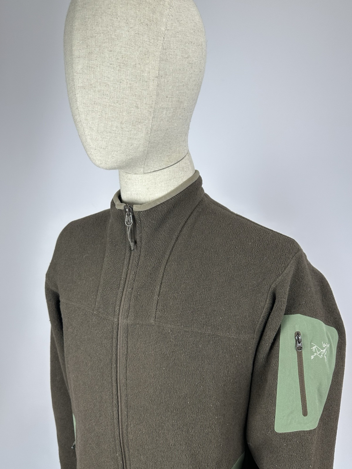 ARC'TERYX Giacca in pile Arc’teryx Polartec full zip – marrone oliva – taglia M logo ricamato