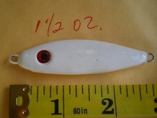 25 PCS. SHAD JIG/SPOON STYLE LURE BAIT/CASTING FISHING 1-1/2 OZ. WHITE/RED EYE