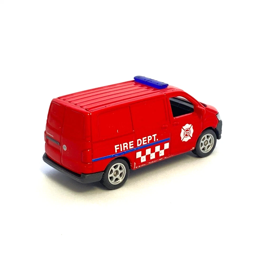 Volkswagen Transporter T6 Van Red Welly 1:60 1:64 Series 52373 3" inch Toy Car - Image 3 of 4