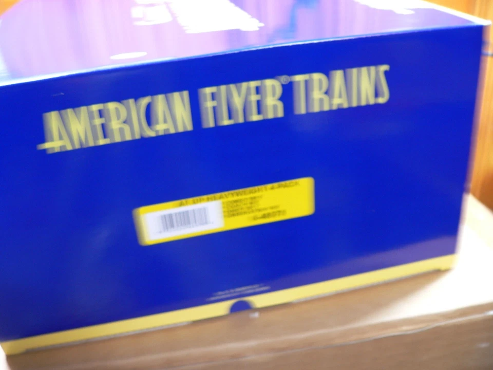 American Flyer Union Pacific Heavyweight Pass Cars: Set  6-48978,  new - Image 2 of 2