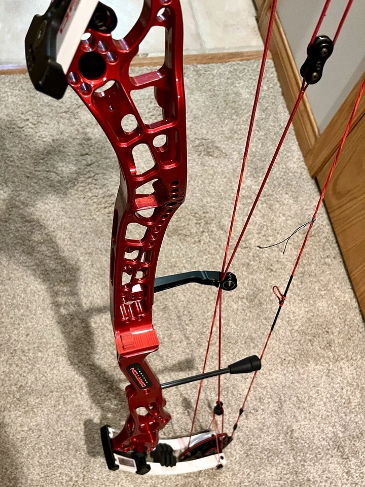 Darton Departure 60-70# 25.5-32” Target Competition Candy Red Super Accurate RH - Image 3 of 4