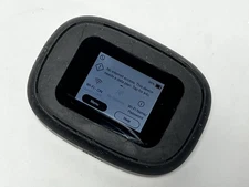 Inseego 5G Ultra Wideband / 4G LTE M1000 Hotspot INSGM1000