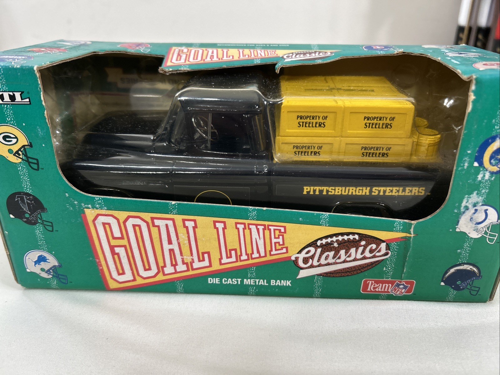 Ertl Goal Line Classics Pittsburgh Steelers Pickup Truck Die Cast Metal Bank NIB