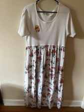 Vintage Women s Disney Winnie The Pooh Flowered Flowy Sun Dress