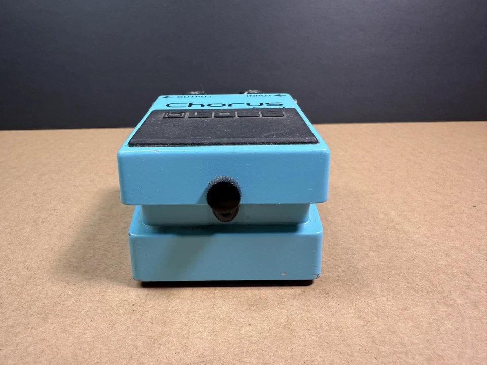 Педаль эффектов для гитары Boss CE-2 хор работает быстрая доставка!!! - Изображение 4 из 4