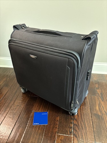 Samsonite Silhouette 17 Garment Bag Spinner - Picture 6 of 10