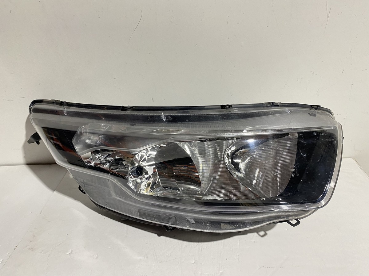 IVECO DAILY VI Furgon Front Right Headlight 5801473749 2.3 Diesel 