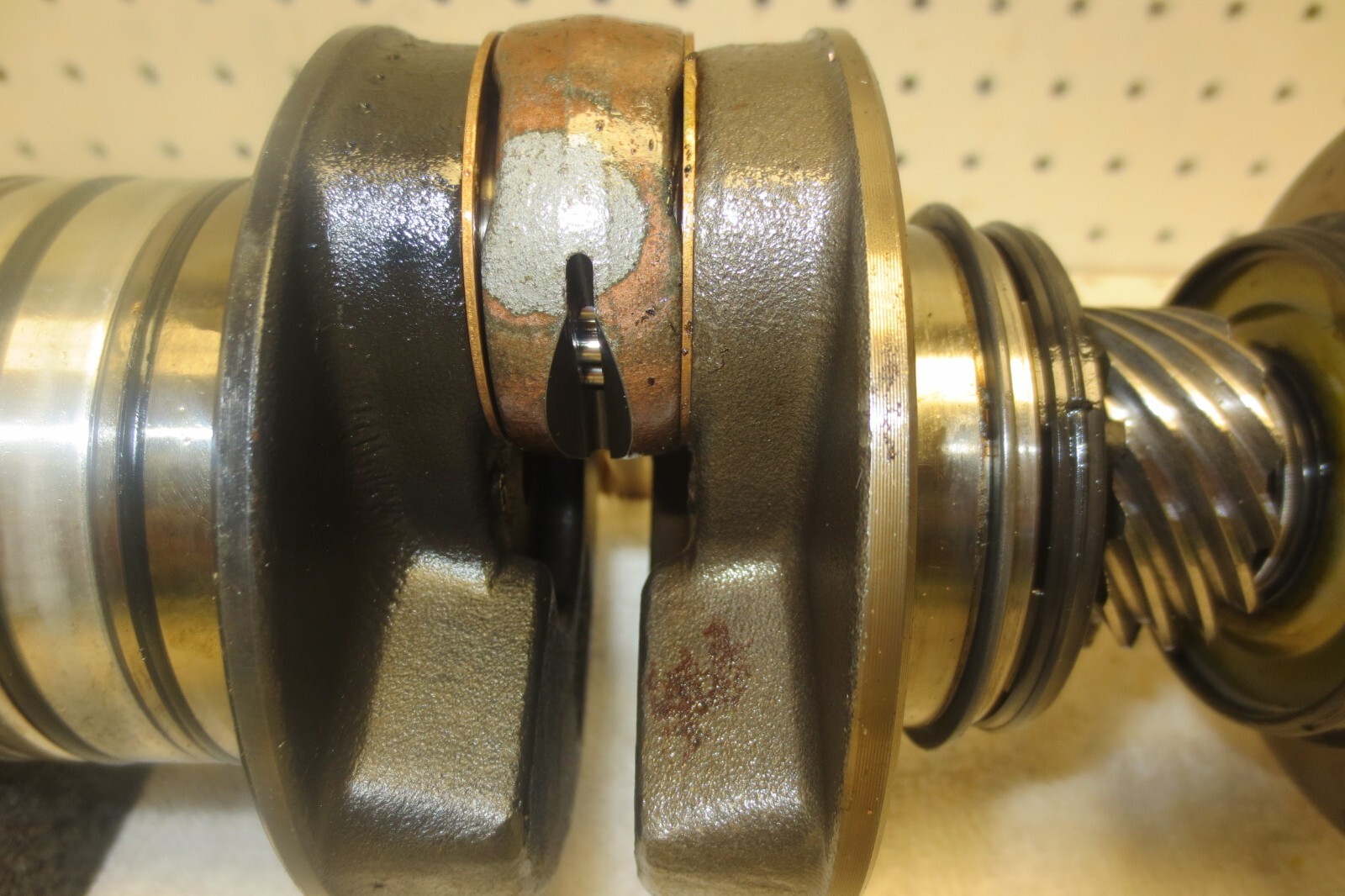 1997-99 Ski-Doo OEM Engine Crankshaft 420886932 Formula MXZ Summit  