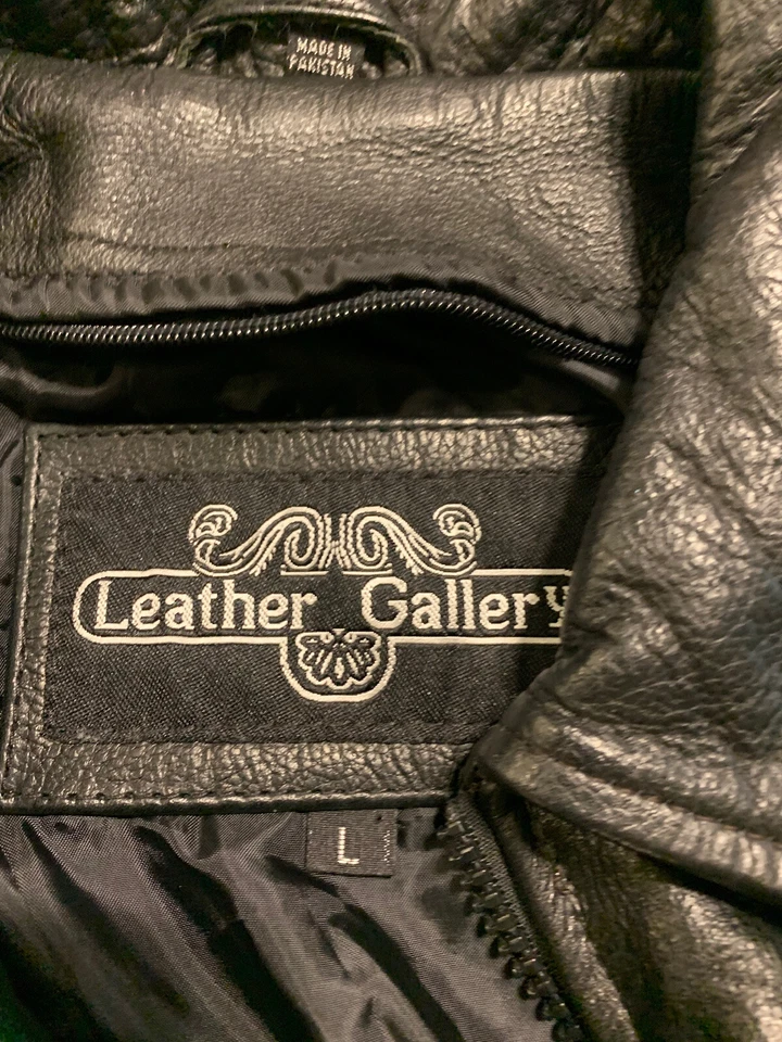 Chaqueta de cuero para mujer Leather Gallery - detalles rosas grande Foto 3 de 4