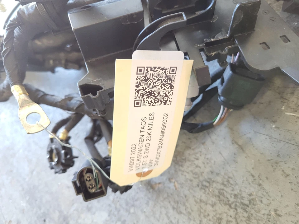 Жгут проводов коробки предохранителей моторного отсека б/у от оригинального производителя 2022 Volkswagen TAOS 5Q0937125B - Изображение 2 из 4