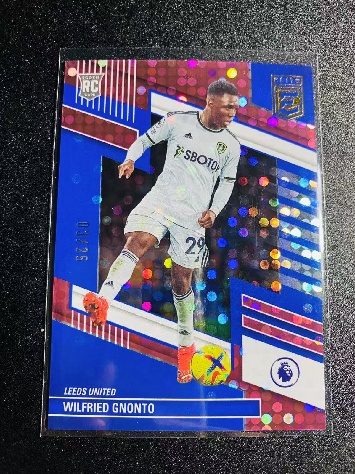 2022-23 Donruss Elite EPL Wilfried Gnonto #202 Rookie RC Fat Pack Pink Disco /25