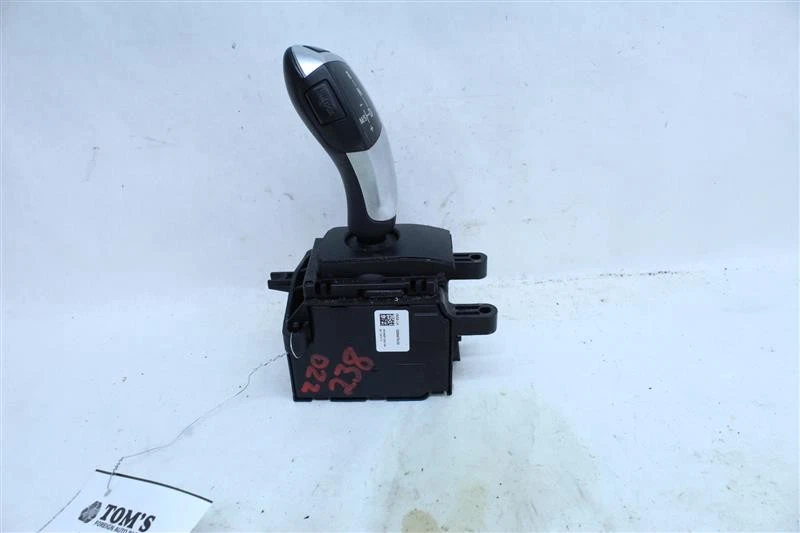 2013 BMW X3 AUTOMATIC FLOOR SHIFTER AUTO GEAR SHIFT 1133907 - Image 3 of 4