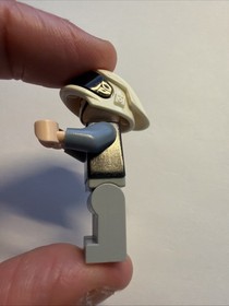 Lego Star Wars Minifigure - Rebel Scout Trooper (From Set 10198)
