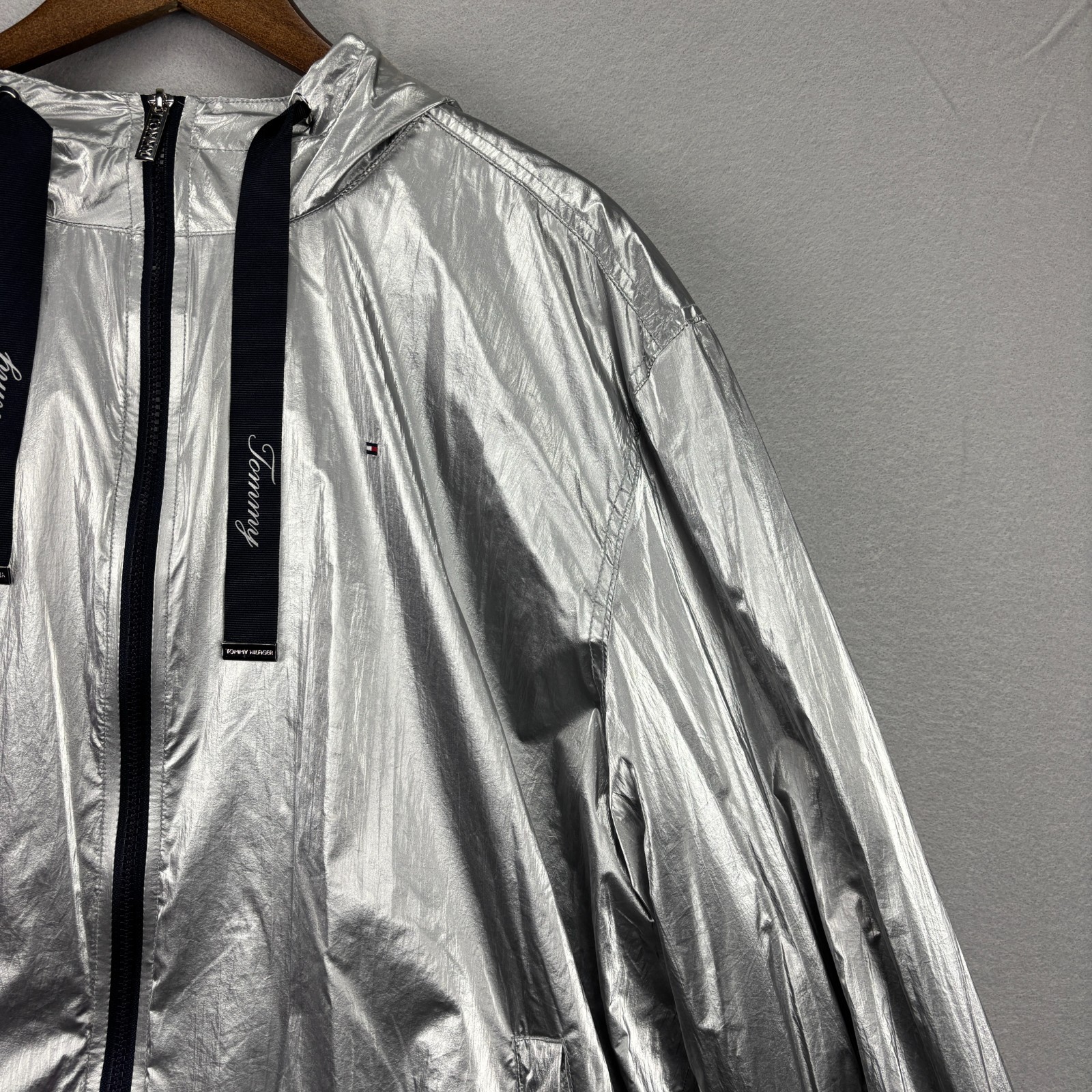 Tommy Hilfiger Metallic Silver Hooded Windbreaker Jacket Women's XL Full Zip thumbnail 6