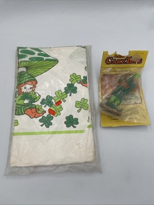 VTG St. Patrick s Day Paper Table Cover Pixie Leprechaun + Wilton Cake Topper T3