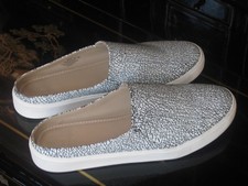 New Logo Lori Goldstein Diane Leather Slides Size 8.5 Med
