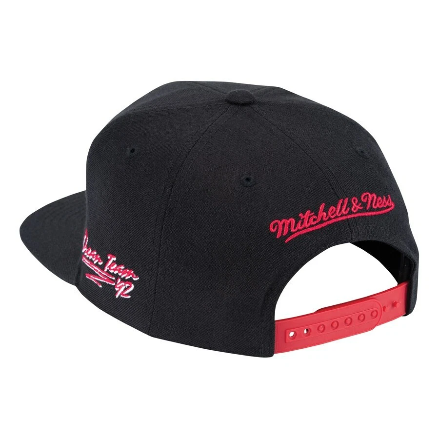 Mitchell & Ness Team USA Basketball 1992 Dream Team Adjustable Snapback Hat Cap - product detail image 2