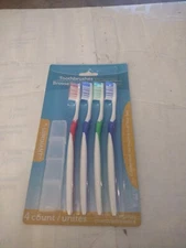 ***Fourstar Group Pack of 4 Toothbrushes with Covers Soft Nylon Bristles NIP!