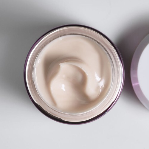 Crema infusión piel rosa negra SISLEY PARIS para piel rellenada y radiante 50 ml - Imagen 3 de 5