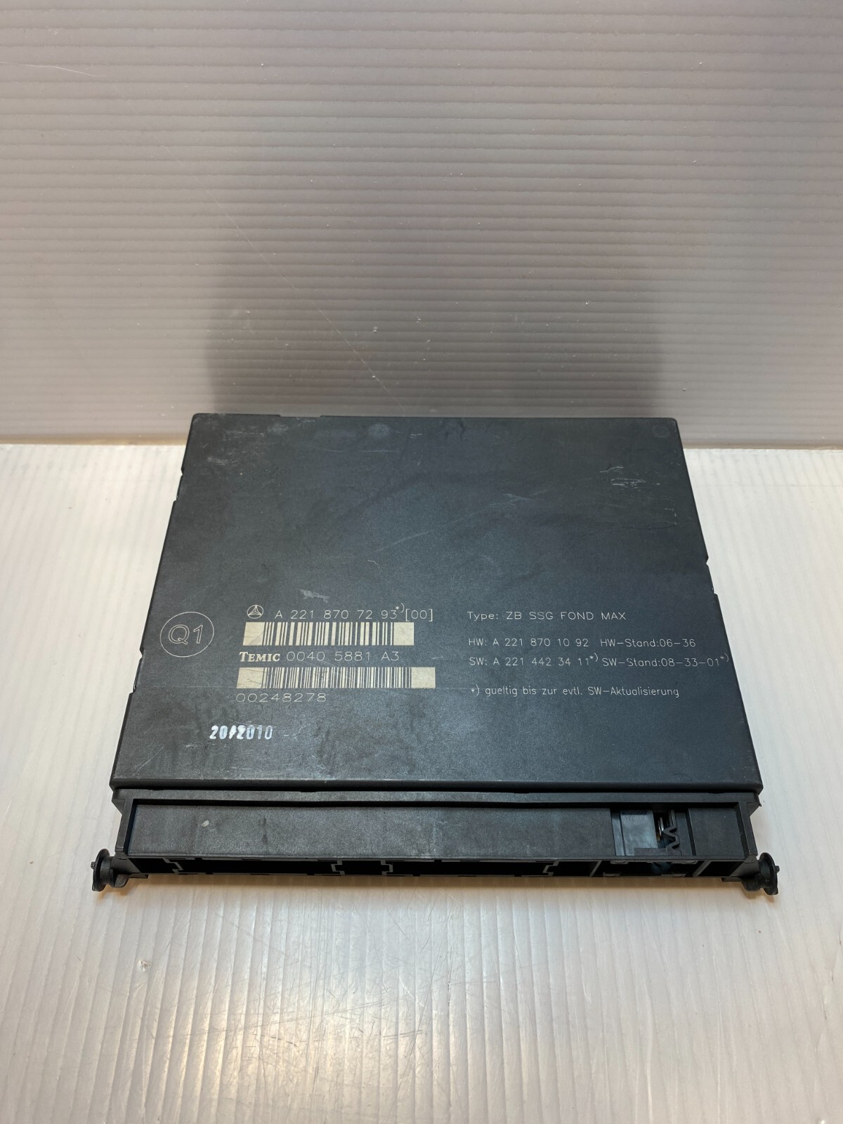 MERCEDES S Class W221 Rear Seat Controller A2218707293 for sale 