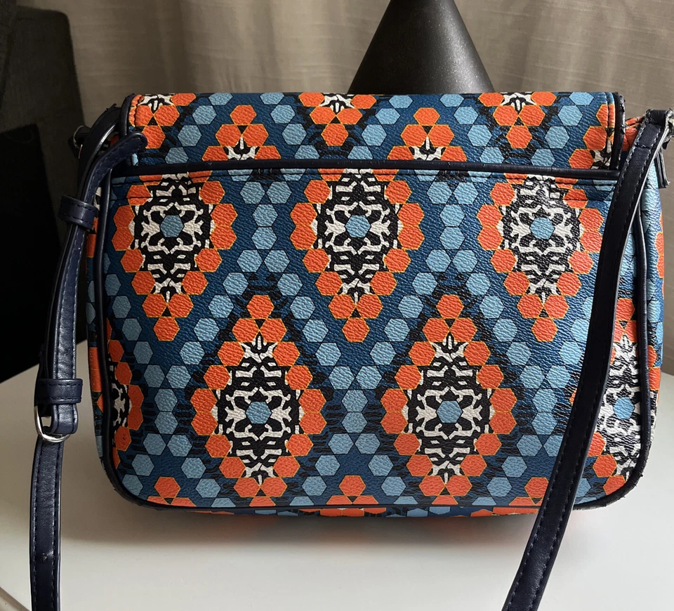 Vera Bradley Crossbody Bag Geometric Print Shoulder Purse Handbag - Image 3 of 4